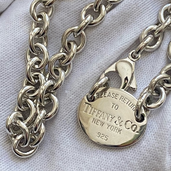 Tiffany & Co. Return to Tiffany Oval Tag Choker Necklace - Picture 6 of 6
